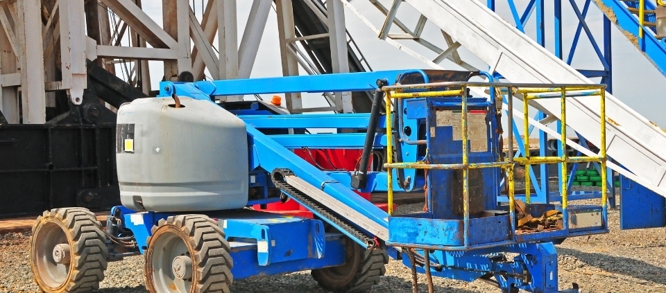 gaziemir-makasli-eklemli-manlift