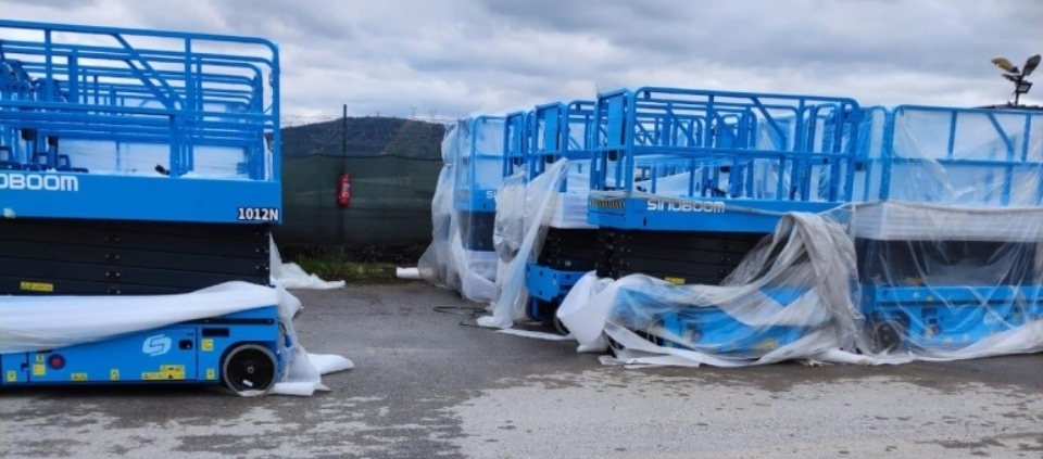 izmir-plastik-ihtisas-organize-makasli-eklemli-manlift