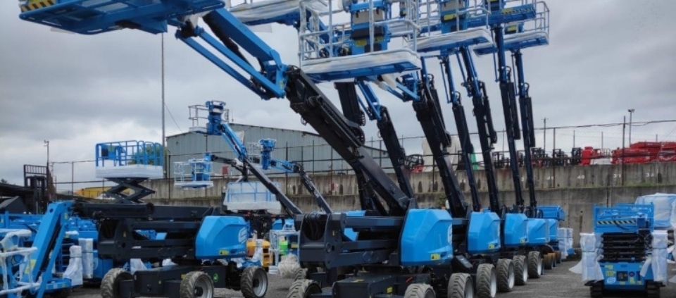 Tire Organize Makaslı Eklemli Manlift
